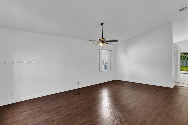 Building Photo - 6553 Spring Meadow Dr