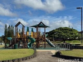 Building Photo - 95-1063-1063 Kuauli St