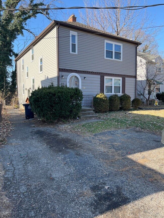 Building Photo - 943-945-945 Sheridan Ave