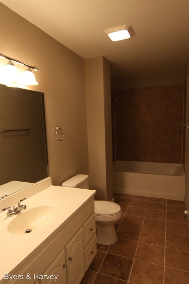 Building Photo - 4 br, 2 bath House - 300 Buckeye Lane