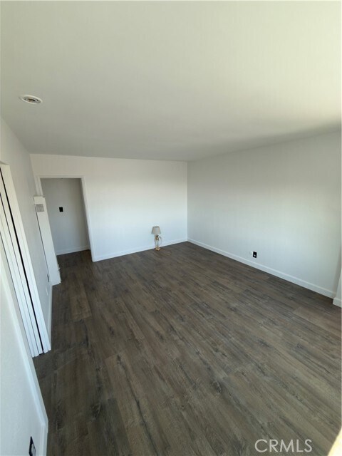 Foto del edificio - 1023 W 19th St