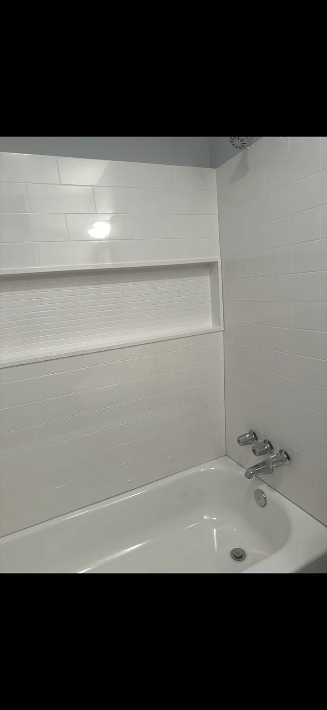 Building Photo - 64 Country Place Ct