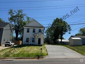 Building Photo - 619 1st St SW