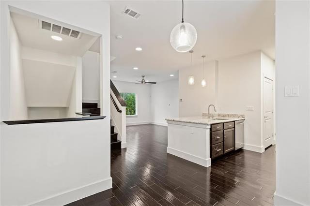 Foto del edificio - 5924 Hudson St