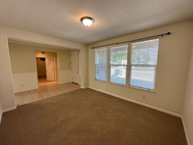 Foto del edificio - Beautiful 5 Bedroom, 3 Bath Mountain House...