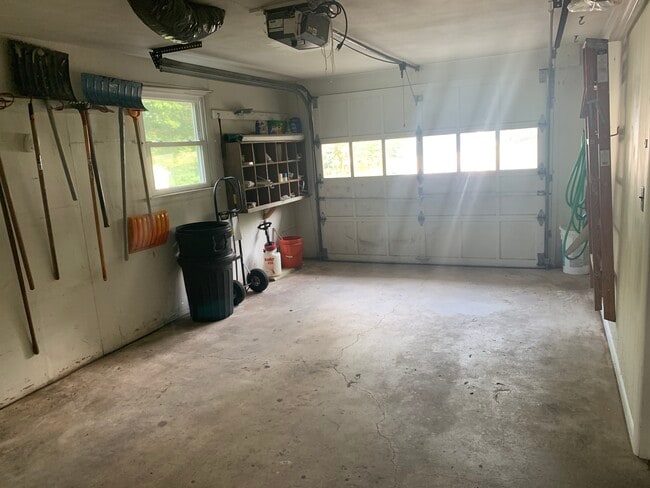 Garage Door - 65 Ridgeview Rd