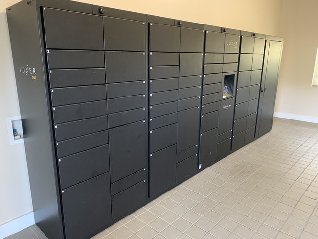 Luxer Boxes - Grove at River Place