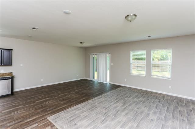 Foto del edificio - 437 Stone Creek Blvd