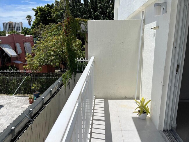 Foto del edificio - 1020 SW 4th St