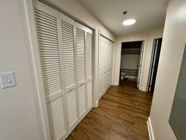 Foto del edificio - 3001 River Towne Way