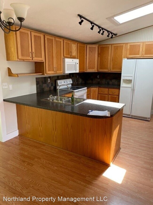 Foto del edificio - 3 br, 1.5 bath House - 3184 Rennie St