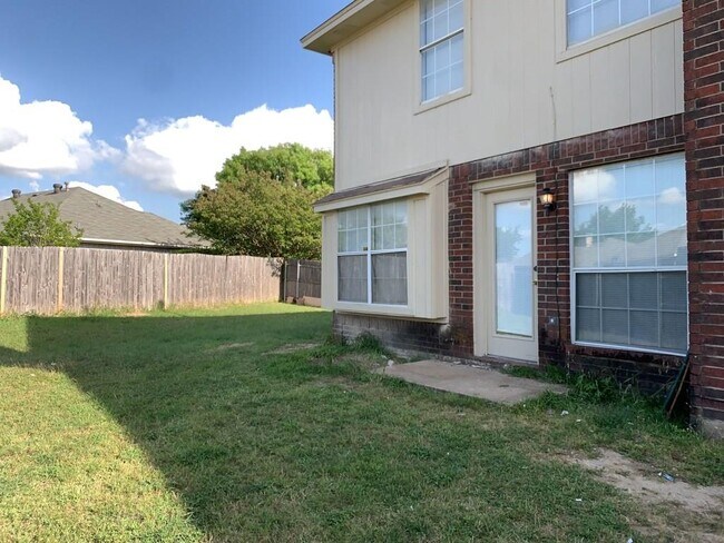 Foto del edificio - 704 Inglewood Trail