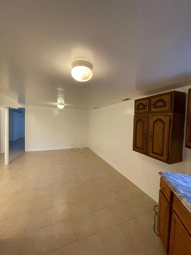 Foto del edificio - 5749 N Spaulding Ave