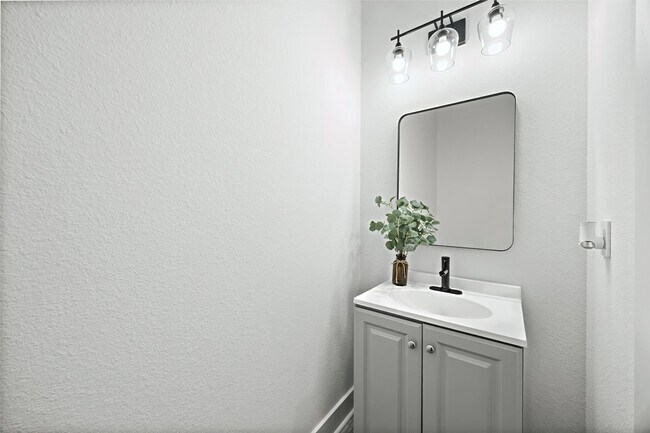 Foto del edificio - 8449 Furray Rd
