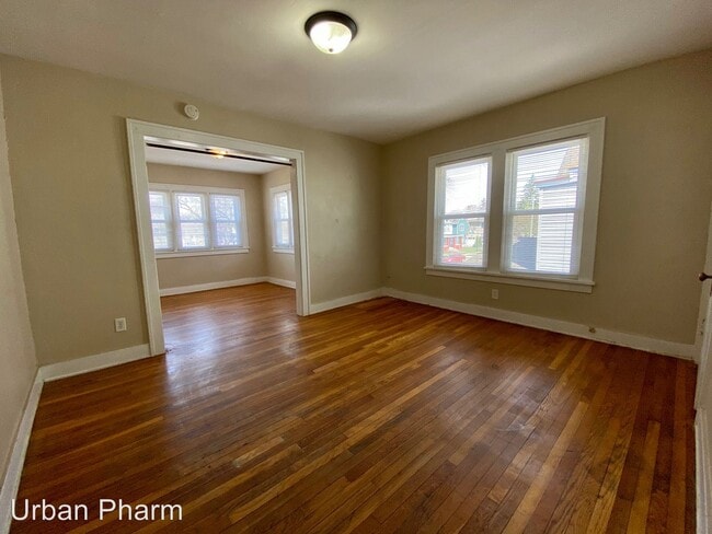 Building Photo - 1144 Madison Ave SE