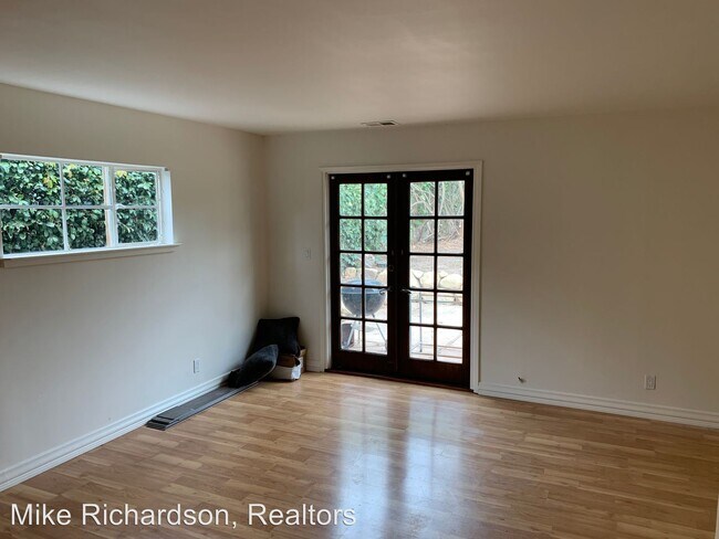 Building Photo - 3 br, 2 bath House - 1424 Santa Rosa Ave