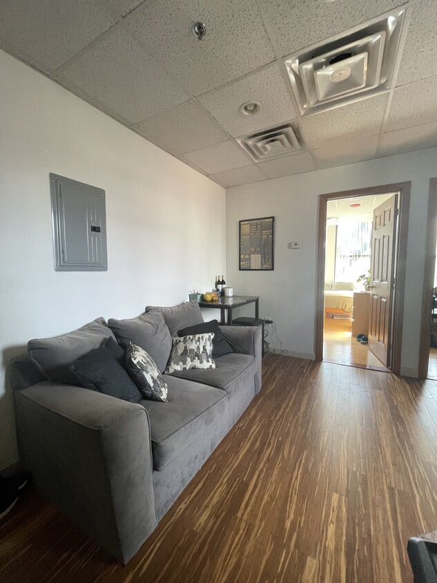 Foto principal - 72 Kneeland St