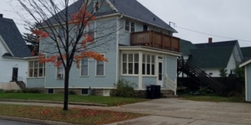 Foto principal - 383 1/2 Maple Ave