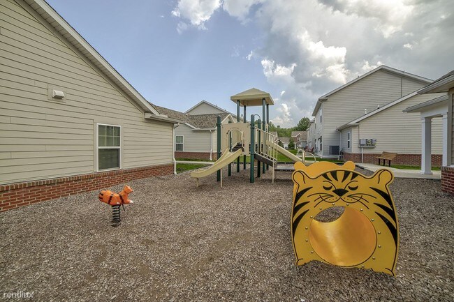 Building Photo - 3 br, 1.5 bath Apartment - Arneman Place