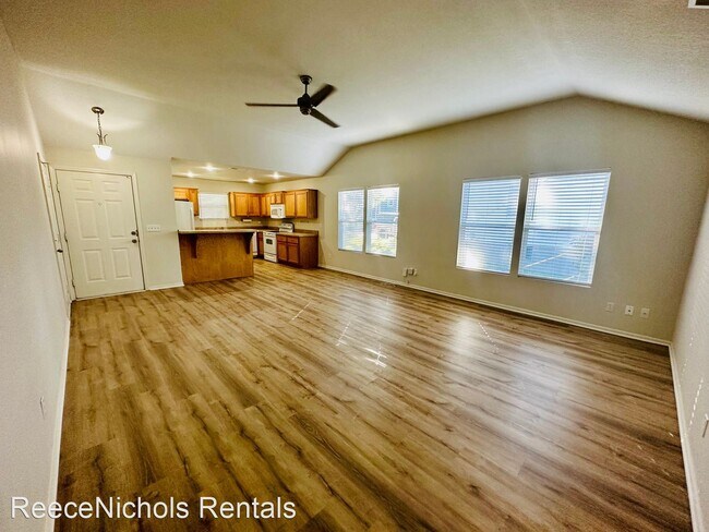 Building Photo - 3 br, 2 bath House - 7932 Newton St