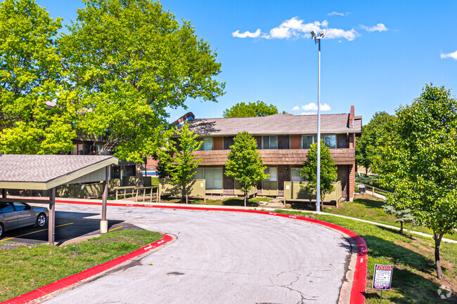 Building Photo - Villa Park Apartments