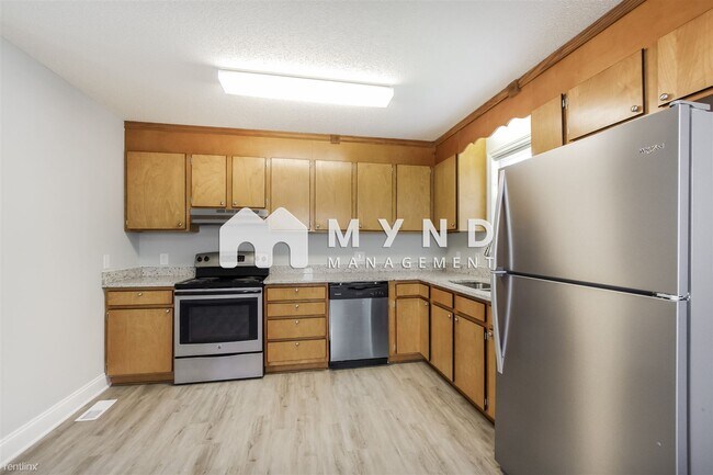Building Photo - 3 br, 1.5 bath House - 1110 Celebration Dr