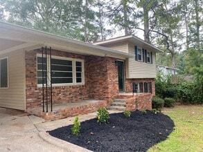 Building Photo - 4004 Primrose Rd