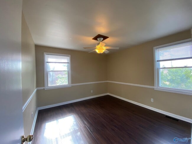Foto del edificio - 6504 Whitesburg Dr