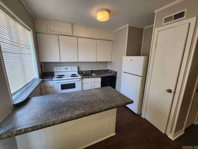 Foto del edificio - 101 Ellis C Dr