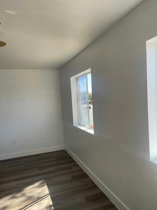 Foto del edificio - 3136 E Cicero St