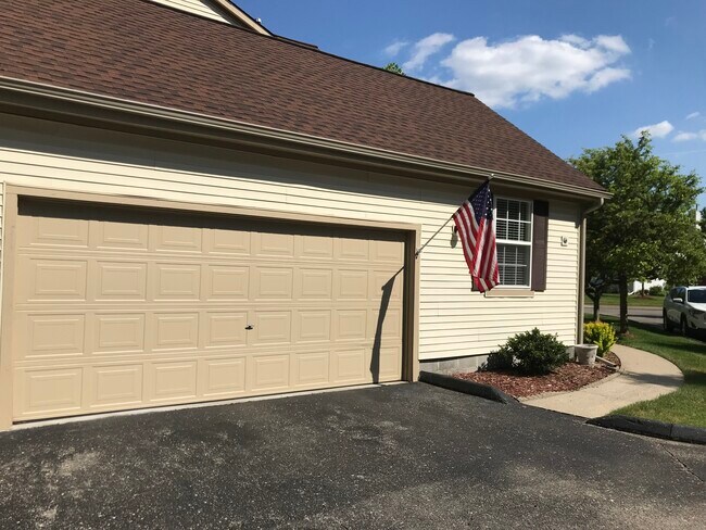 Foto del edificio - 180 Barrington Cir