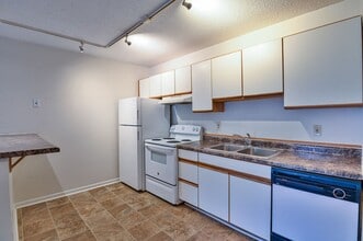 Building Photo - 6810-6810 63rd Ave N