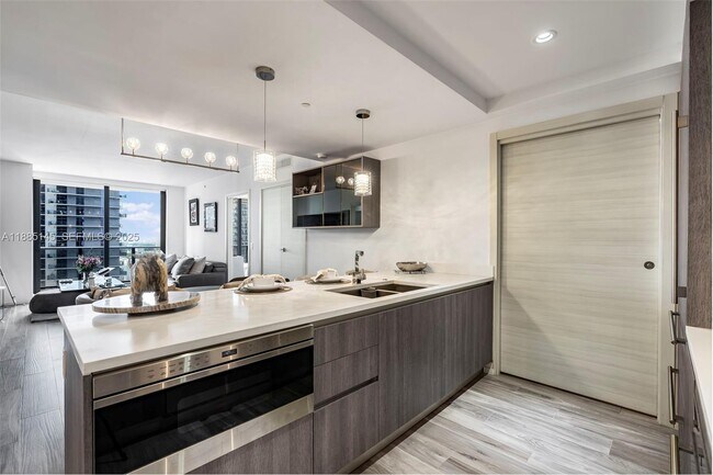 Foto del edificio - 801 S Miami Ave