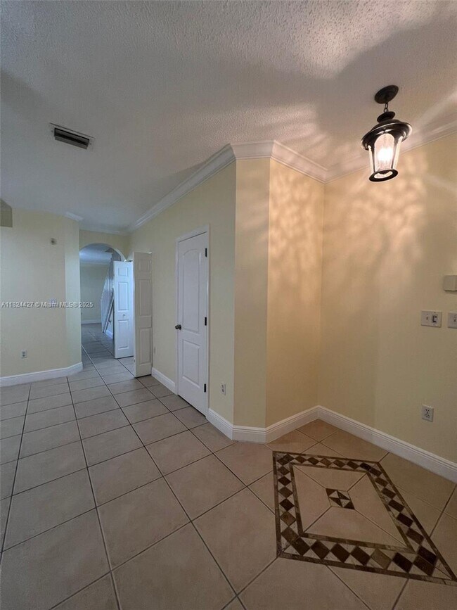 Foto del edificio - 2227 SE 23rd Terrace