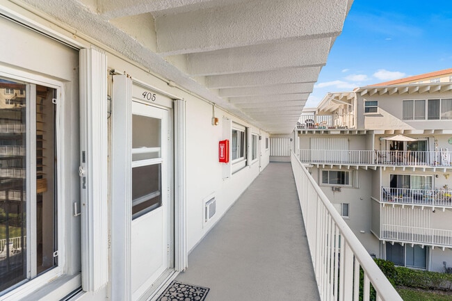 Building Photo - 3500 S Ocean Blvd