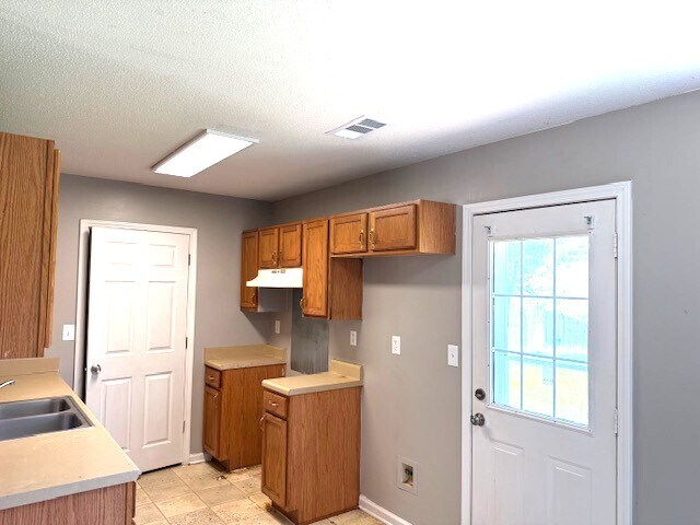 Foto del edificio - 4589 Blue River Dr