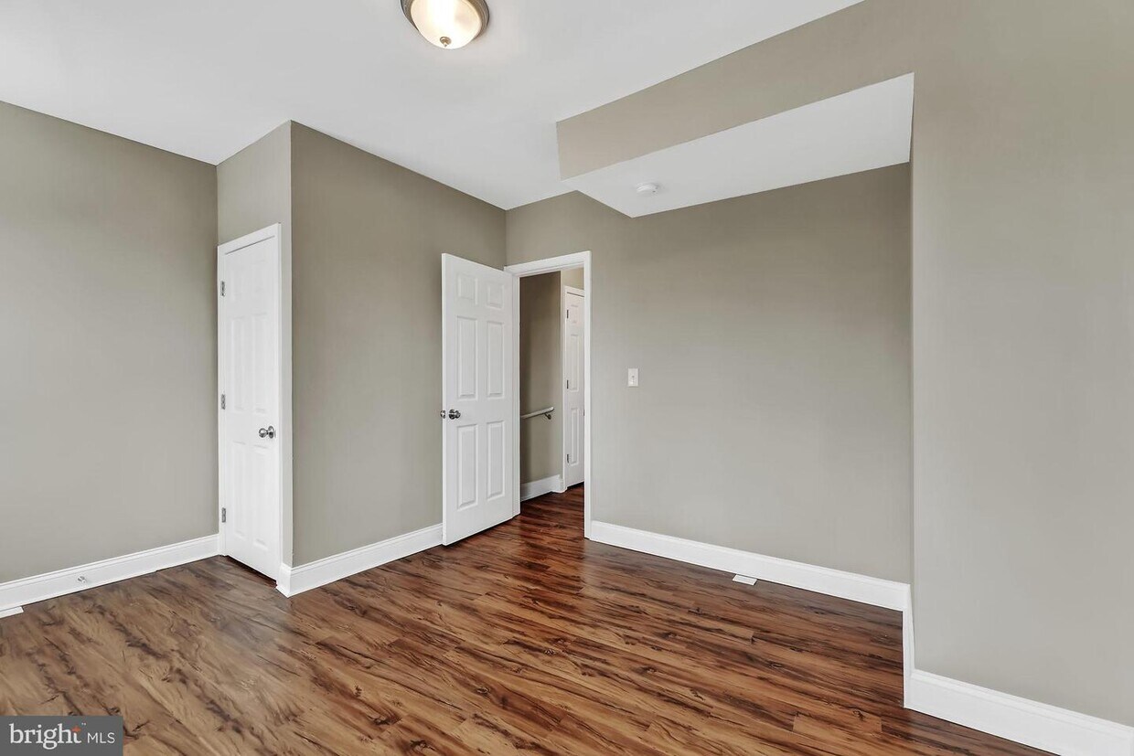 Foto principal - 4614 Pall Mall Rd