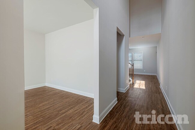 Foto del edificio - 4035 Evelyn View Ct