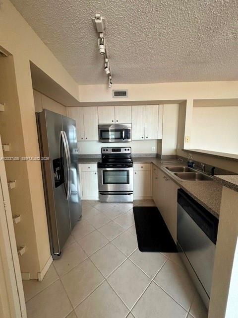 Building Photo - 1801 N Flagler Dr