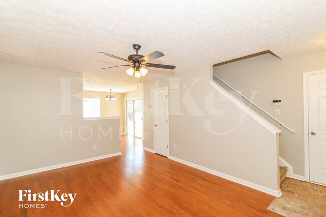 Foto del edificio - 5220 Sky Ridge Way