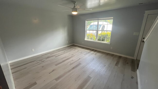 Foto del edificio - 1533 13th St SE