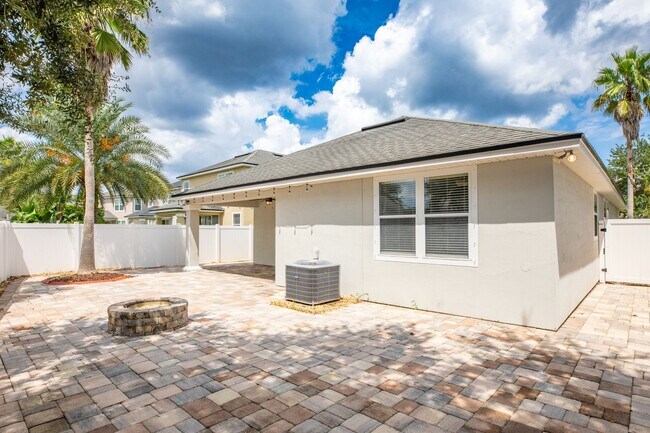 Building Photo - Beautiful Home in Wynnfield Lakes