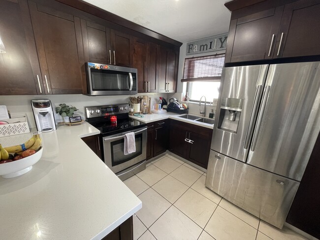 Building Photo - 2265 SW 75th Ave