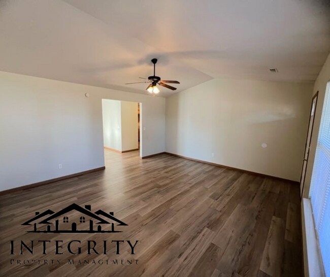 Foto del edificio - 22660 Hanley Ln
