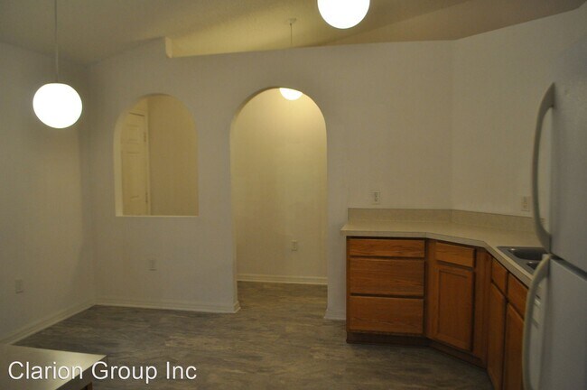 Building Photo - 3 br, 2 bath House - 19 Lloshire
