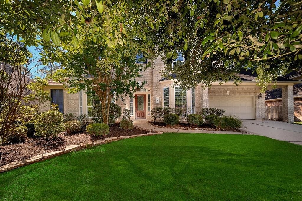 Primary Photo - 6 E Scribewood Cir