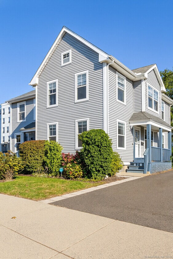 Primary Photo - 295 Ashmun St