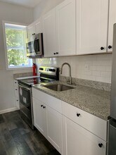 Building Photo - 3604 Oakmont Ave