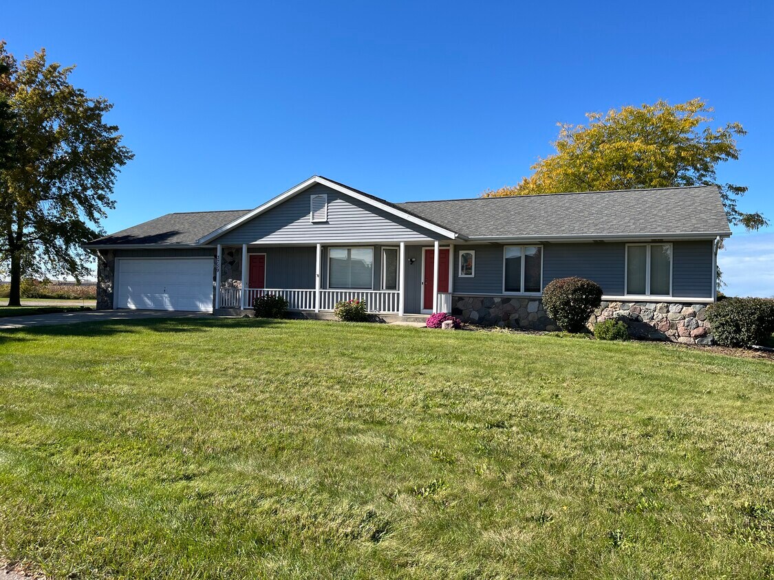 Foto principal - 3759 96th Ave