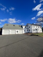 Building Photo - 299 Matson Hill Rd